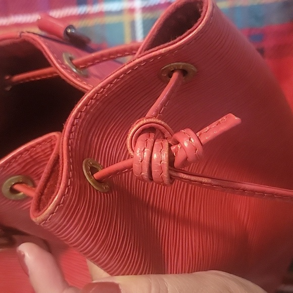 Louis Vuitton red epi noe vintage - Picture 8 of 8